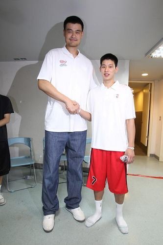 Jeremy Lin林书豪。 NBA新星升起！最好能继续