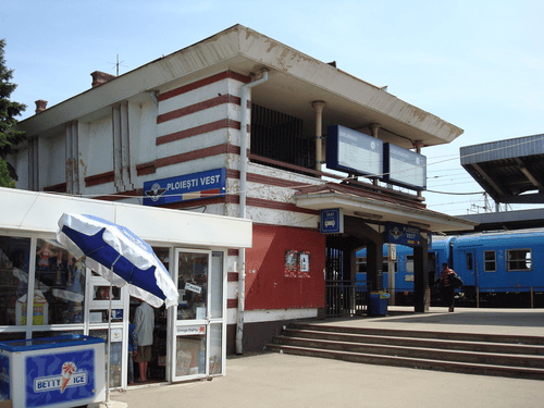 Gara de Vest din Ploiesti (31 mai 2008) - panoramio