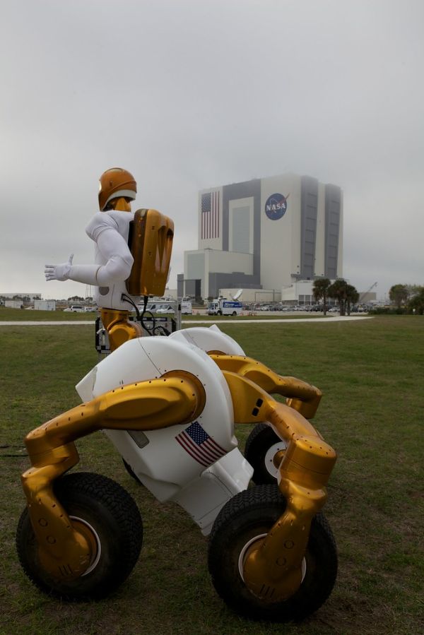 Robonaut R2A on Centaur 2 at KSC