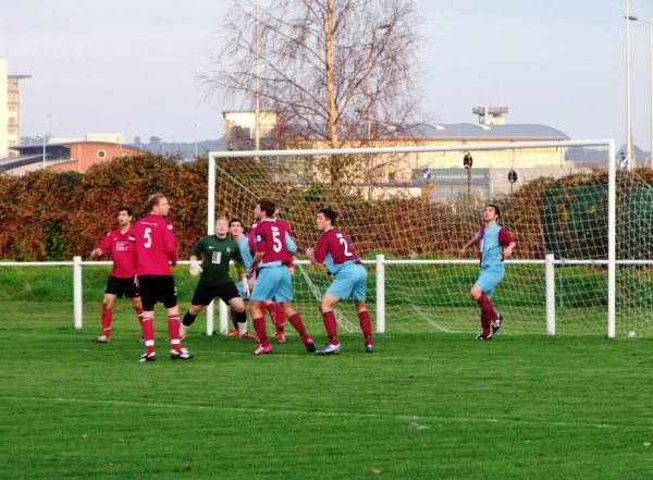 Hamworthy United v Totton and Eling United