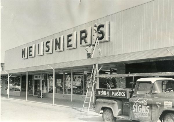 Neisners Press Photo Crystal Lake Illinois 1965
