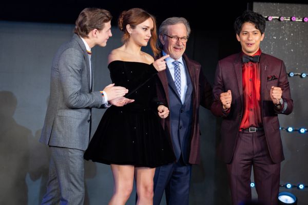 Ready Player One Japan Premiere Red Carpet: Tye Sheridan, Olivia Cooke, Steven Spielberg & Win Morisaki