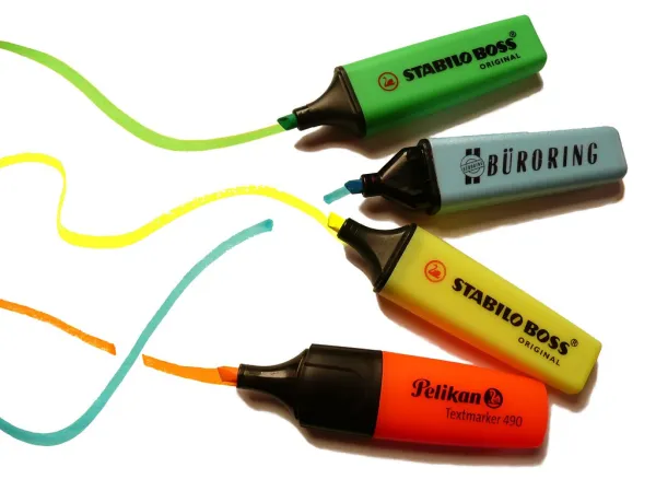 Styleful / artful highlighter pens drawing on paper / COPICS / sharpie
