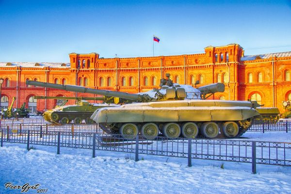 Russian Tank T-80 with Gas Turbine Еngine. Танк Т-80 с газотурбинным двигателем.