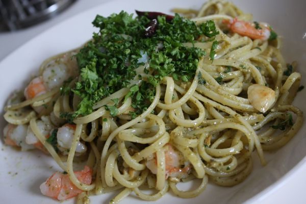 shrimp genovese pasta