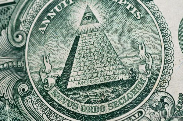 129/365 - 05/09/11 - Novus Ordo Seclorum