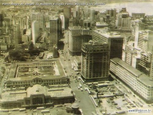 Porto Alegre Av Borges de Medeiros Estação Férrea Mercado Livre déc1950