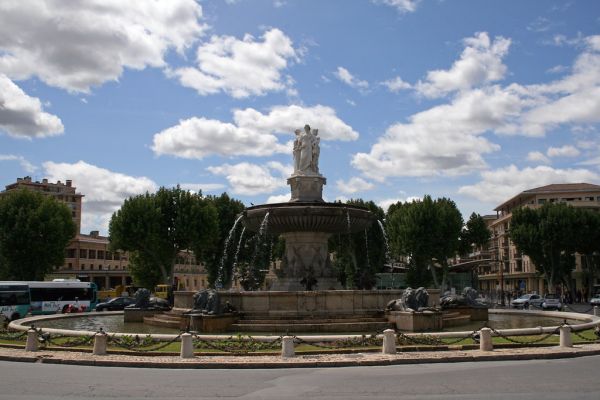 Aix-en-Provence - Fontaine de la Rotonde