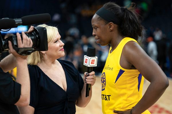 Holly Rowe interviews Chelsey Gray