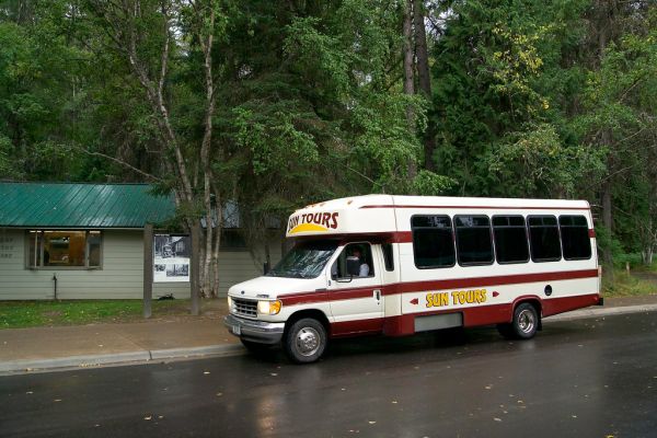 Sun Tours Bus