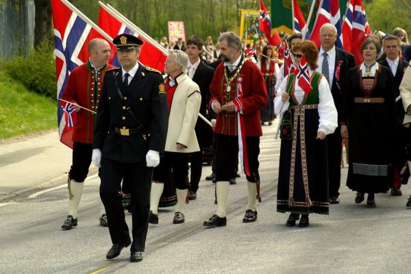 17. mai-tog i Førde 2006